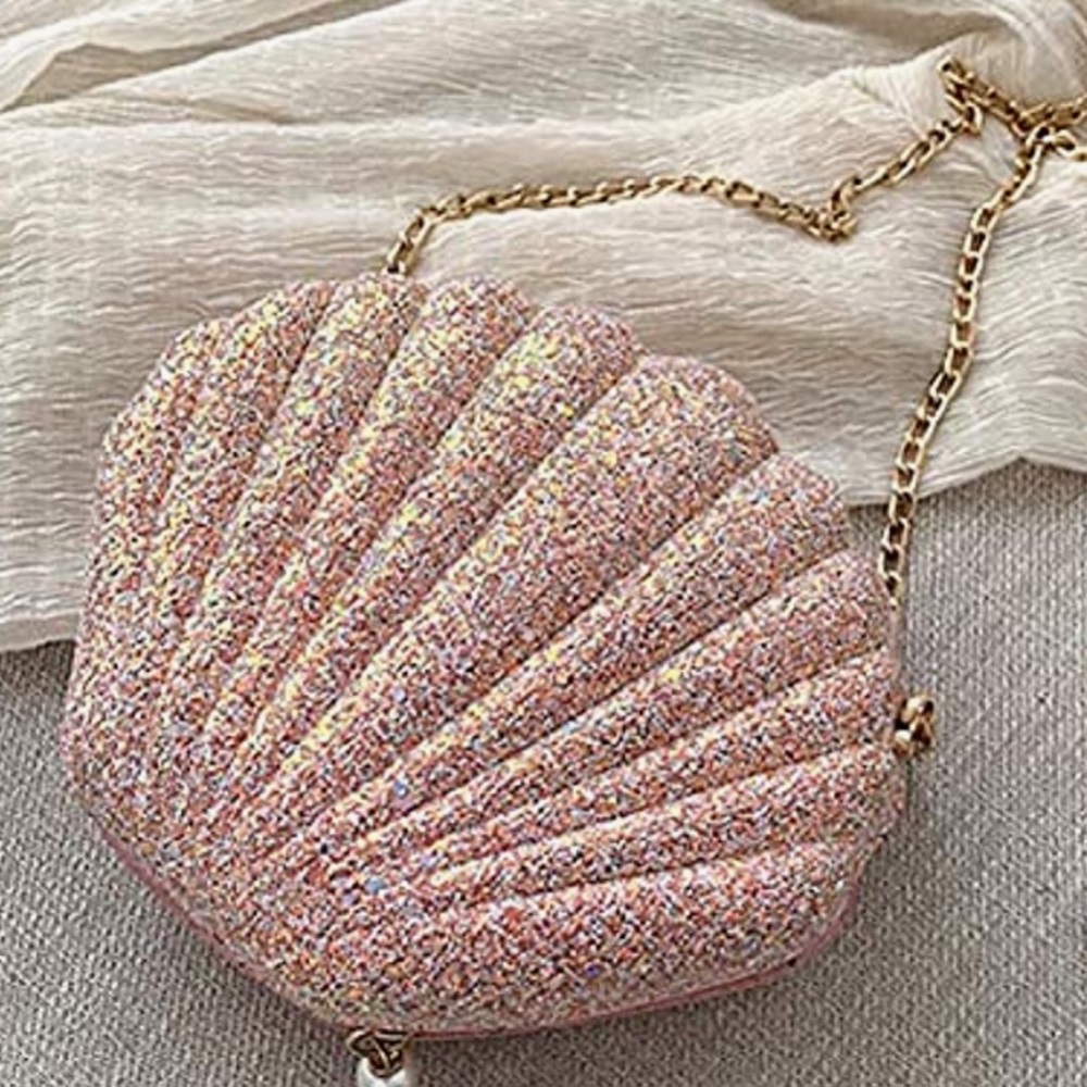 Shell purse 🐚 - Picture 3 of 3